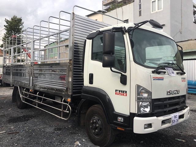 xe tai isuzu 6t5 thùng bạt